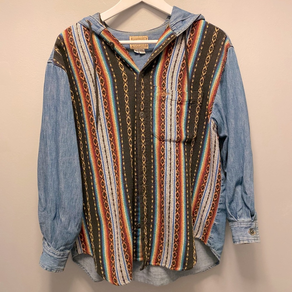 Guess. Vintage Western Top.